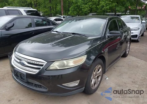 2010 Ford Taurus Sho z USA, uszkodzony, nr VIN 1FAHP2KT0AG100969